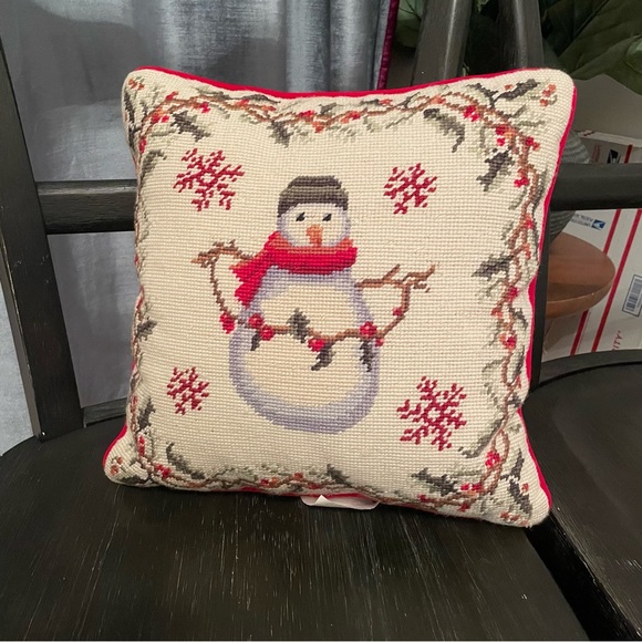 100% Wool Handmade Needle Point snowman Pillow Christmas 13x13” - Picture 2 of 8